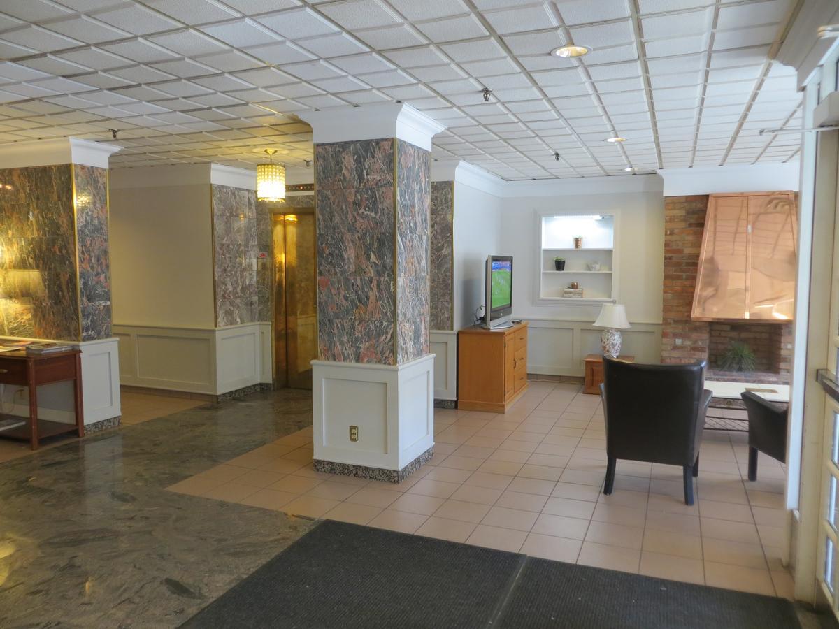 Hotel 89 Yorkville Toronto Extérieur photo